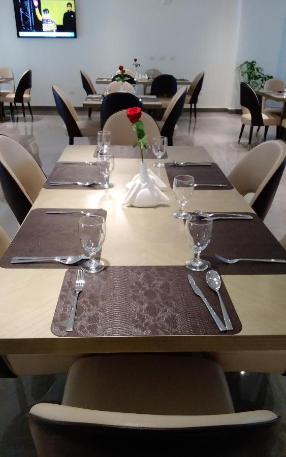Check Inn Hotel 亚的斯亚贝巴 外观 照片