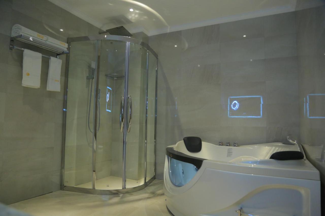 Check Inn Hotel 亚的斯亚贝巴 外观 照片