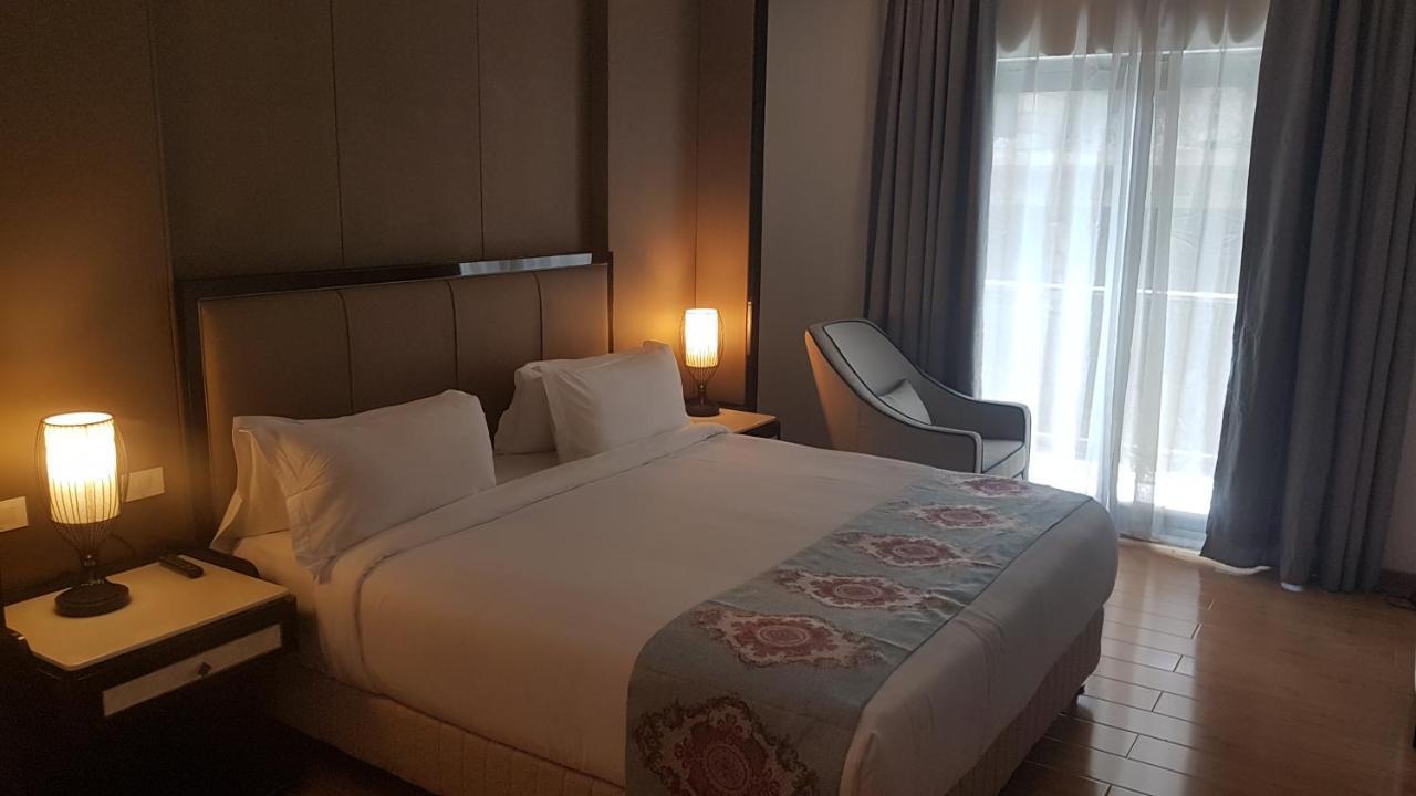 Check Inn Hotel 亚的斯亚贝巴 外观 照片